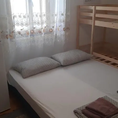 Levinja *